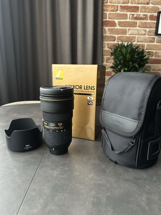 Обʼєктив Nikon Nikkor AF-S 24-70 mm f/2,8E ED VR