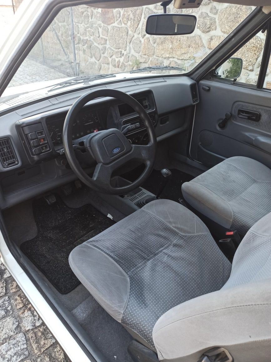 Ford Fiesta mk2 1.1 Ghia