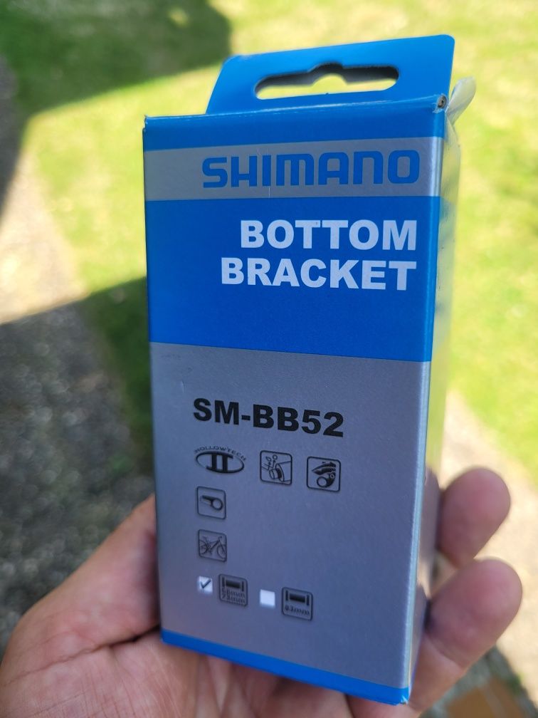 Нові підшипники каретки Hollowtech 2, Shimano SM-BB52.