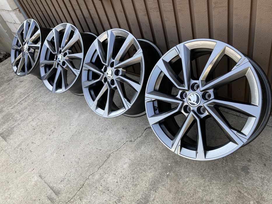 Felgi DEMO PROCYON skoda kamiq fabia scala rapid 17” 7” ET51