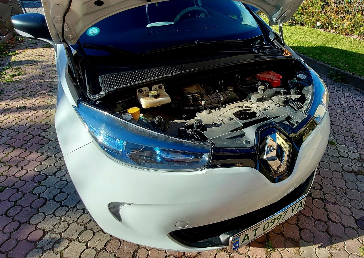 Продам Renault Zoe  41 kw