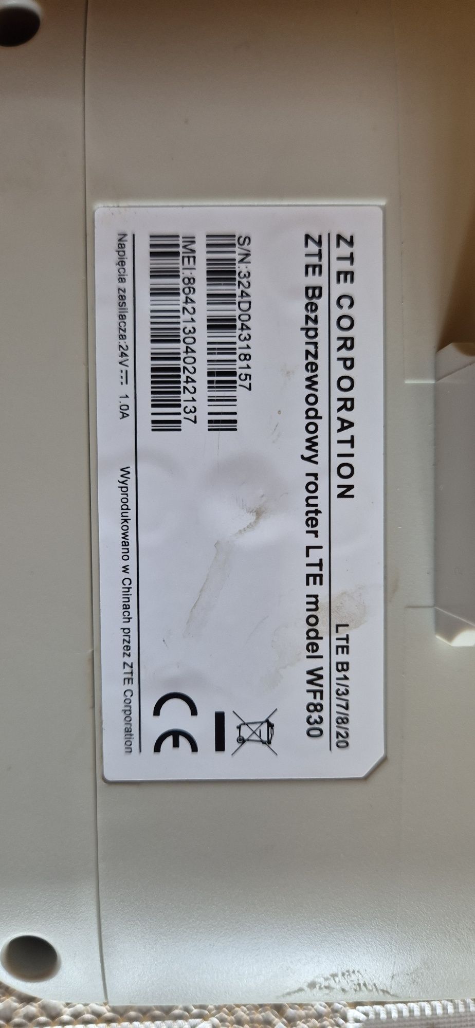 Router z anetną ZTE WF830 SIM 4G LTE 300Mb/s WI-FI