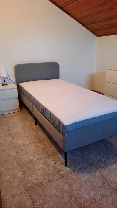Cama Ikea 90x200 com/sem colchao