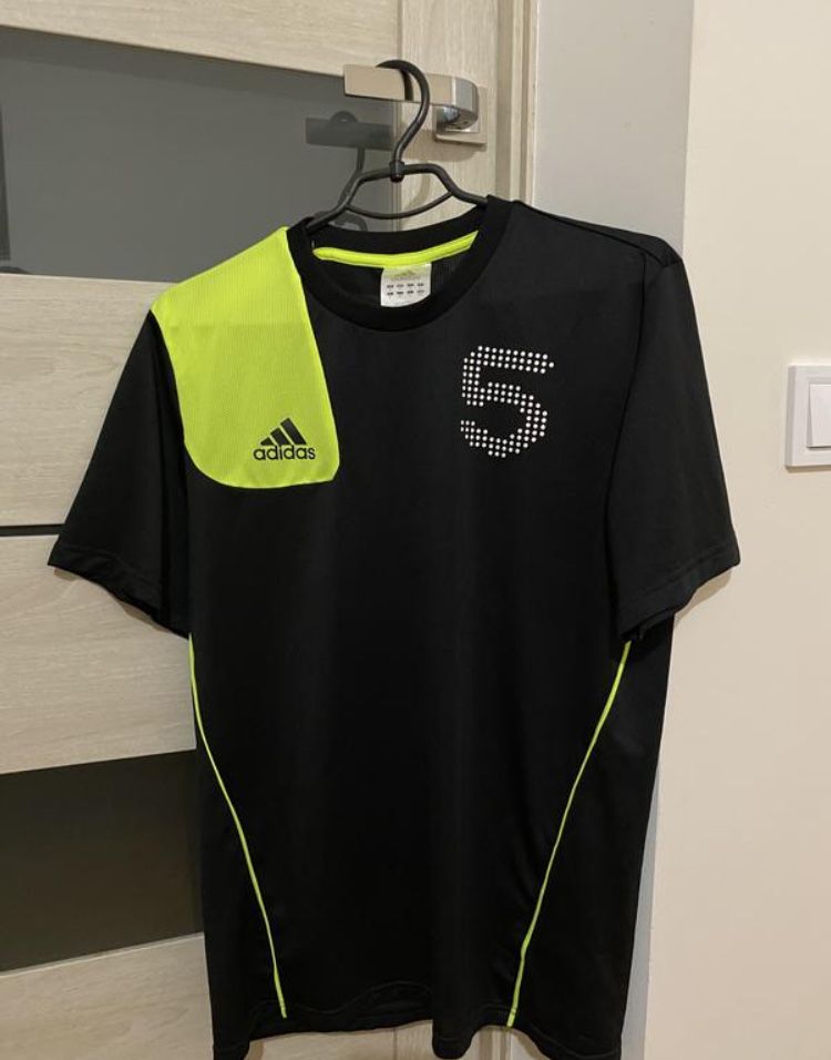 Футболка  Adidas