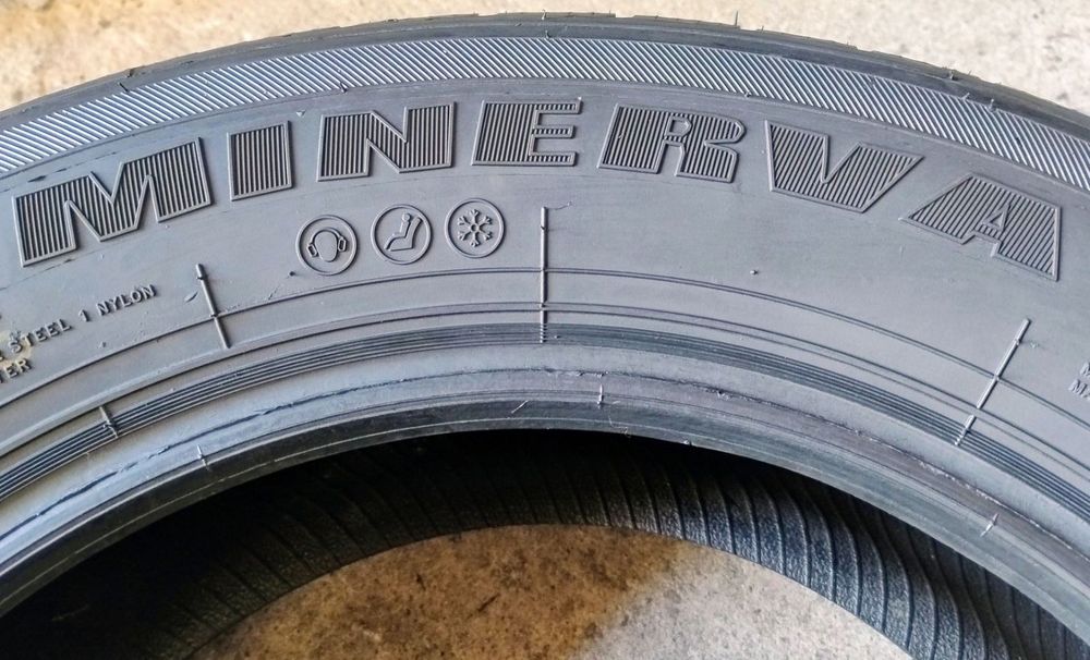 Шини зимові R16 215/65 Minerva Ice Plus S220