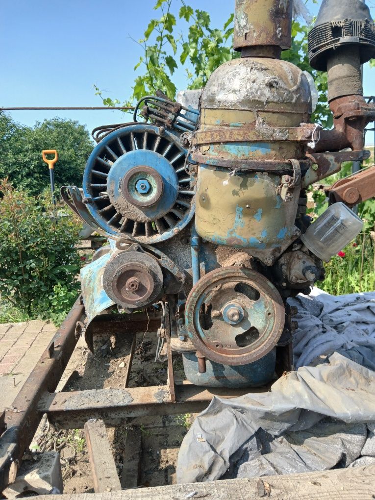 Продам двигун т40