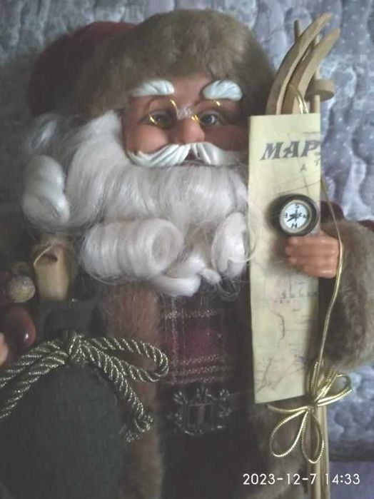 Санта-Клаус (англ. Santa Claus) — рождественский дед