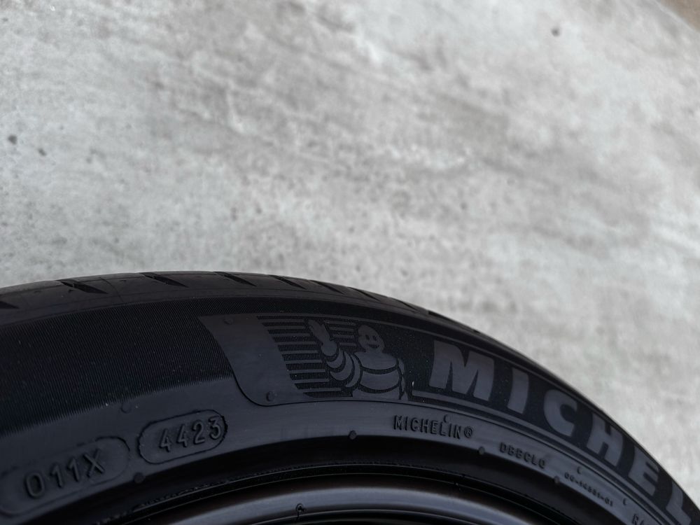 Jak NOWE Michelin 235/45/20 z 2023 PARA OPON