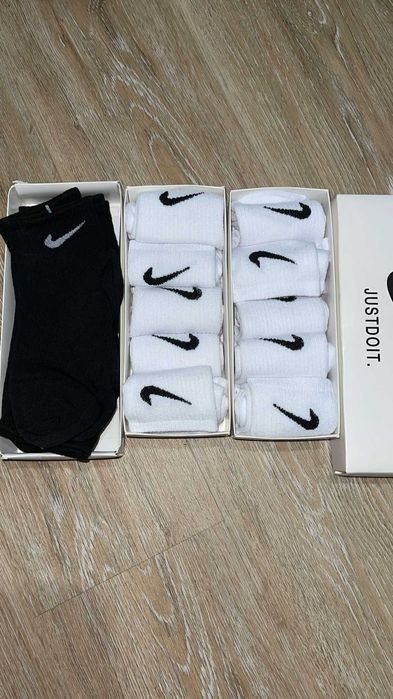 Meias de marca excelente produto