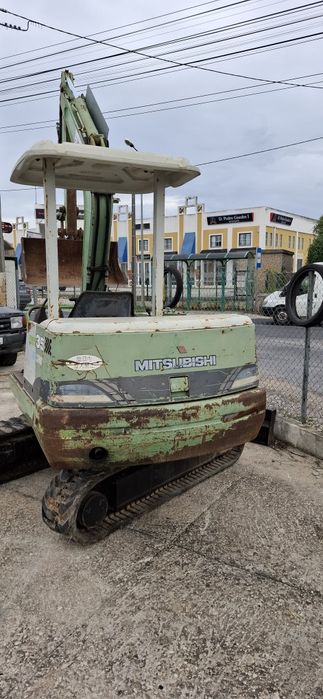 Giratória Mitsubishi