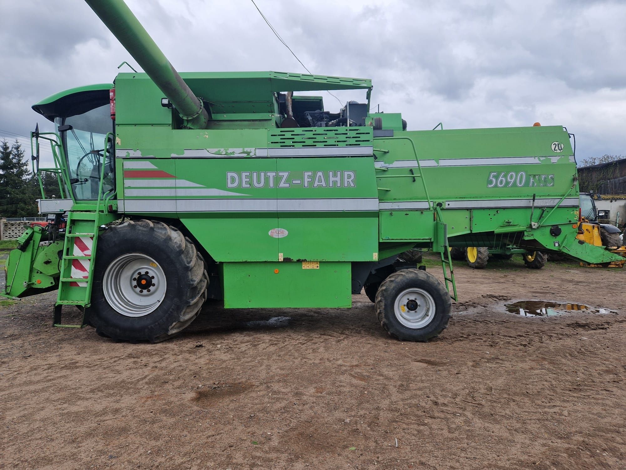 Kombajn Deutz-Fahr 5690 HTS