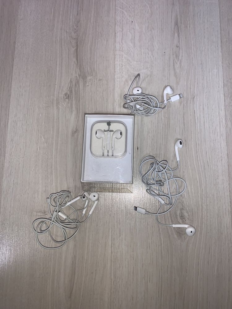 Ear pods lightning