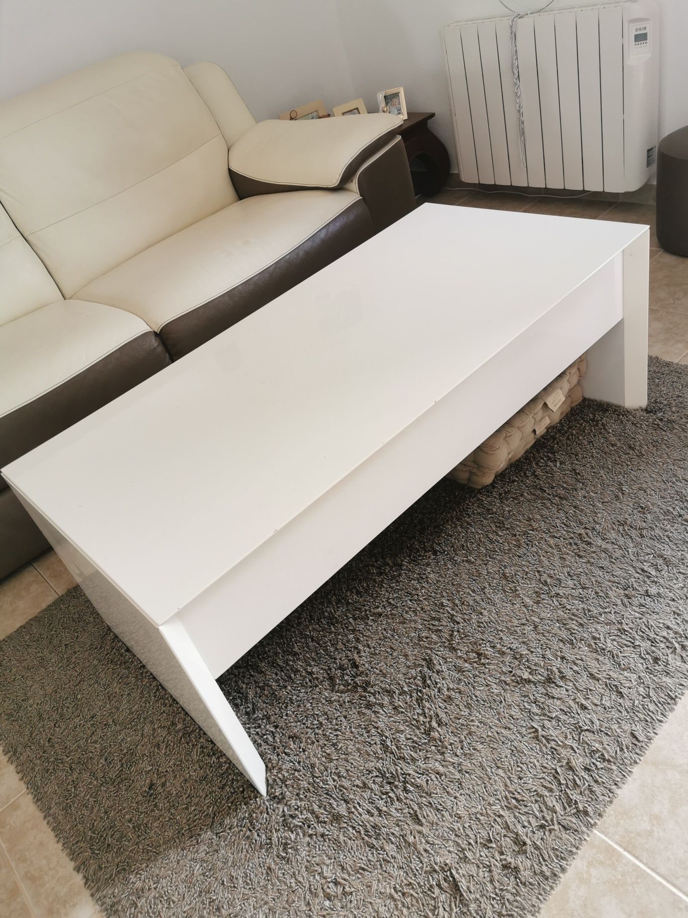 Mesa de centro lacada branca