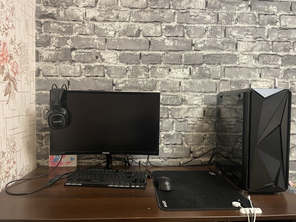 Монітор Samsung C24RG50 (LC24RG50FZIXCI)