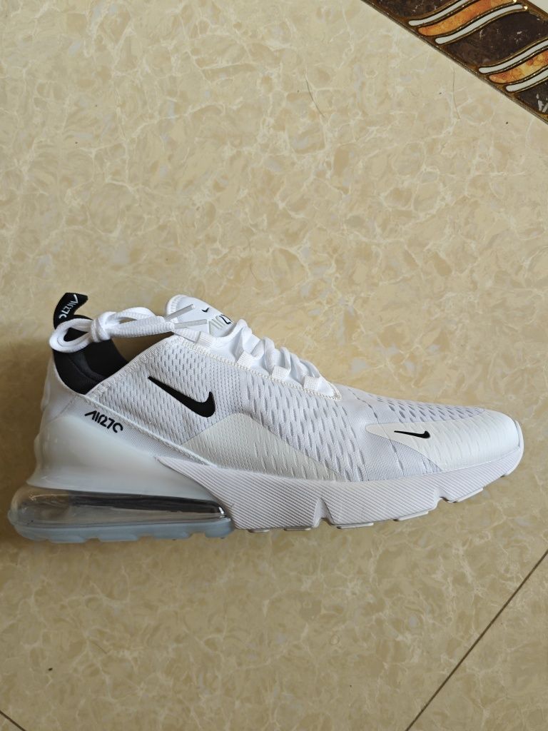 Кросовки 46 р Nike air 270