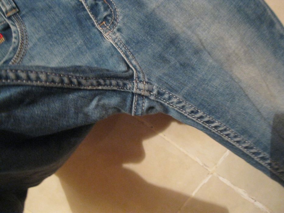 на девочку джинсы брюки штаны феррари на 146см синие отличные 40-42р