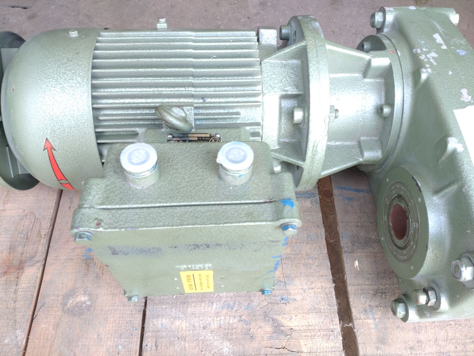 Motoreduktor 1.5 kw 100 obr