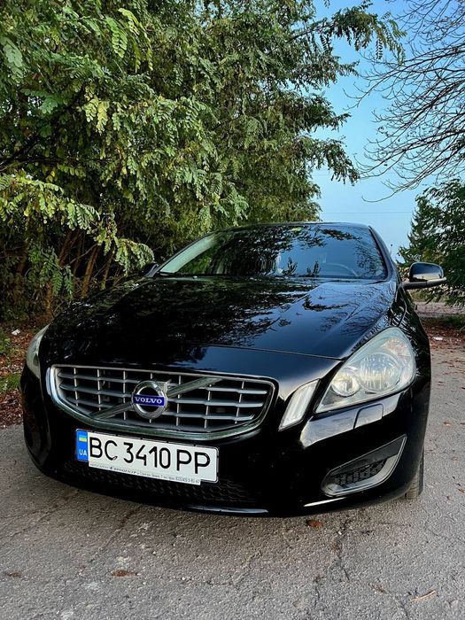 продам volvo v60