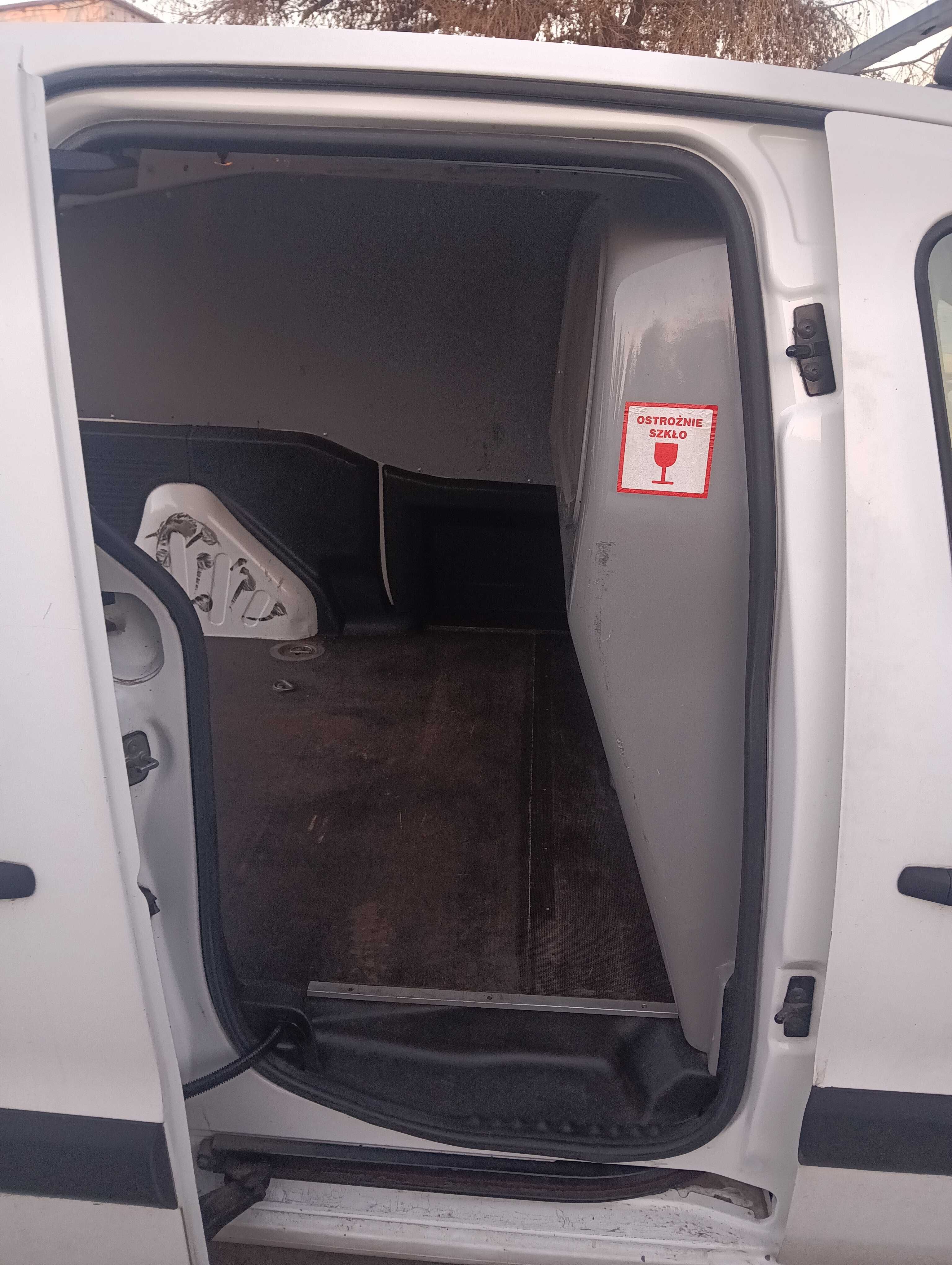 Peugeot Partner od 99 zł/5h wypożyczalnia busów samochodów dostawczych