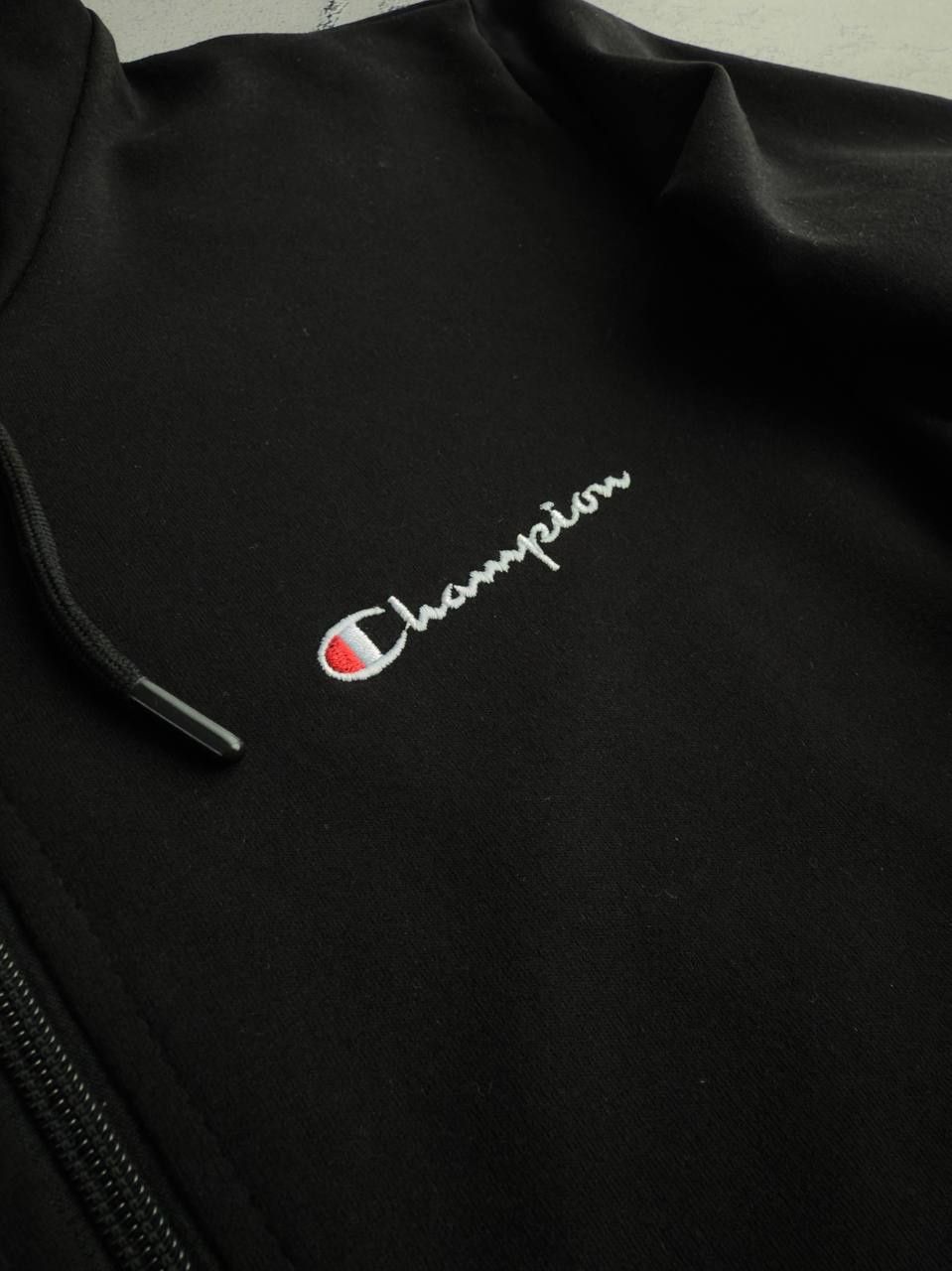 Костюм Champion: зіп худі-штани
2 пари шкарпеток у подарунок!