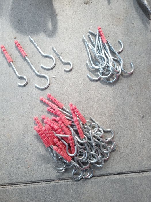 Haczyki kołki rozporowe 4cm