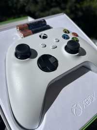 Pad Xbox series X/S robot white