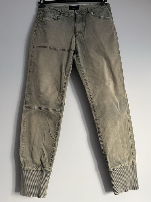 Spodnie meskie reserved r30