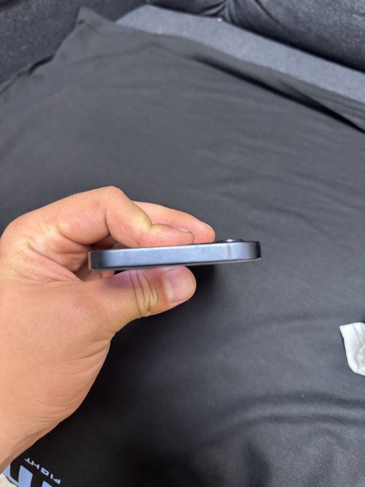 iPhone 12 на 128 гігабайт в ідеалі
