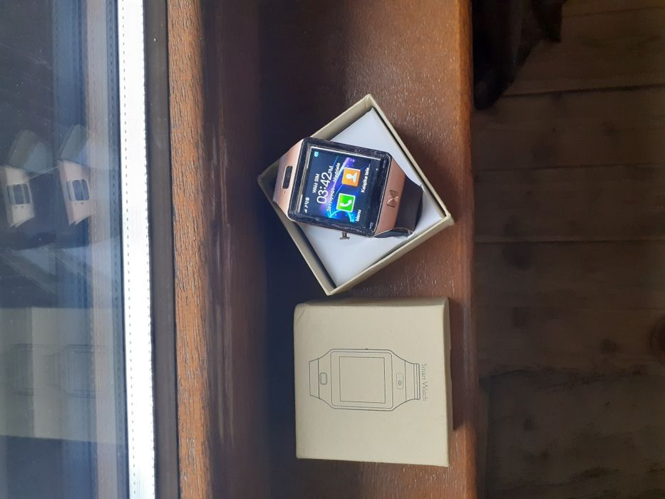 Zegarek Smartwach z wejściem na kartę Sim Dyktafon Aparat Krokomierz