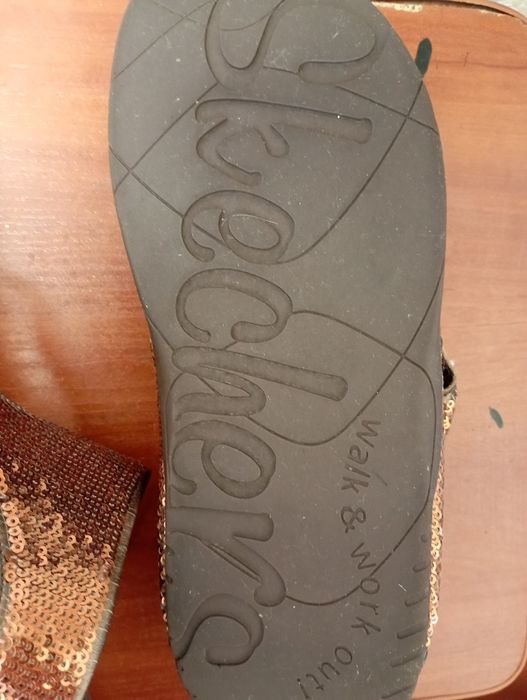 Skechers Шльопанці босоніжки в'єтнамки