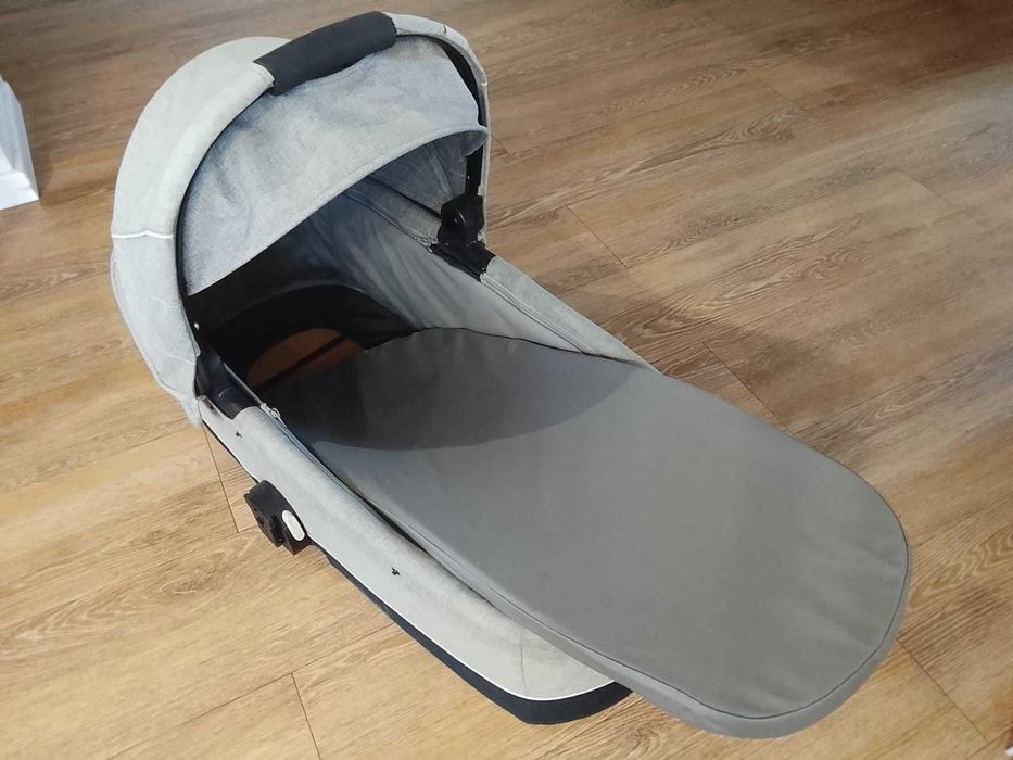 Gondola do wózka Cybex plus żagiel przeciwsłoneczny Jukki
