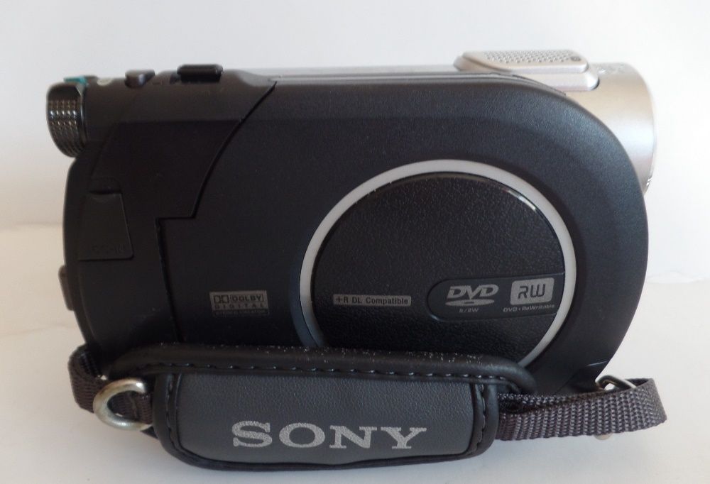 Câmara de Filmar Sony DCR-DVD106 (V67)