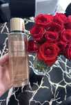 Victoria's Secret perfumowana mgiełka do ciała  250ml  Bare Vanilla