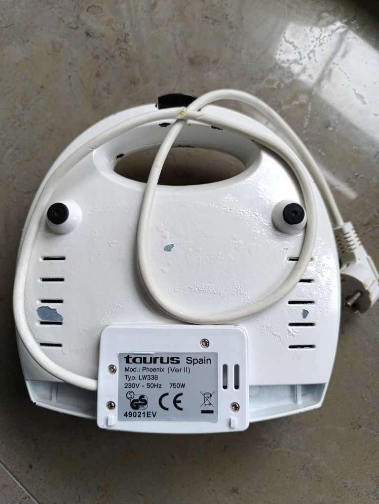Tostadeira/torradeira Taurus