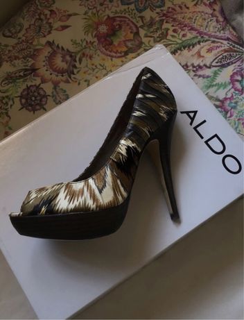 Sapatos altos Aldo