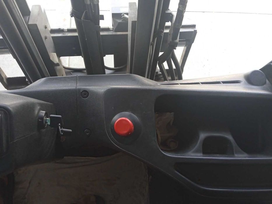 Навантажувач електричний Linde E25-01, 2012р.