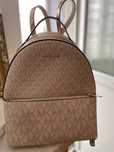 Жіночий рюкзак Michael Kors Sheila Medium Logo  (рожевий) оригінал