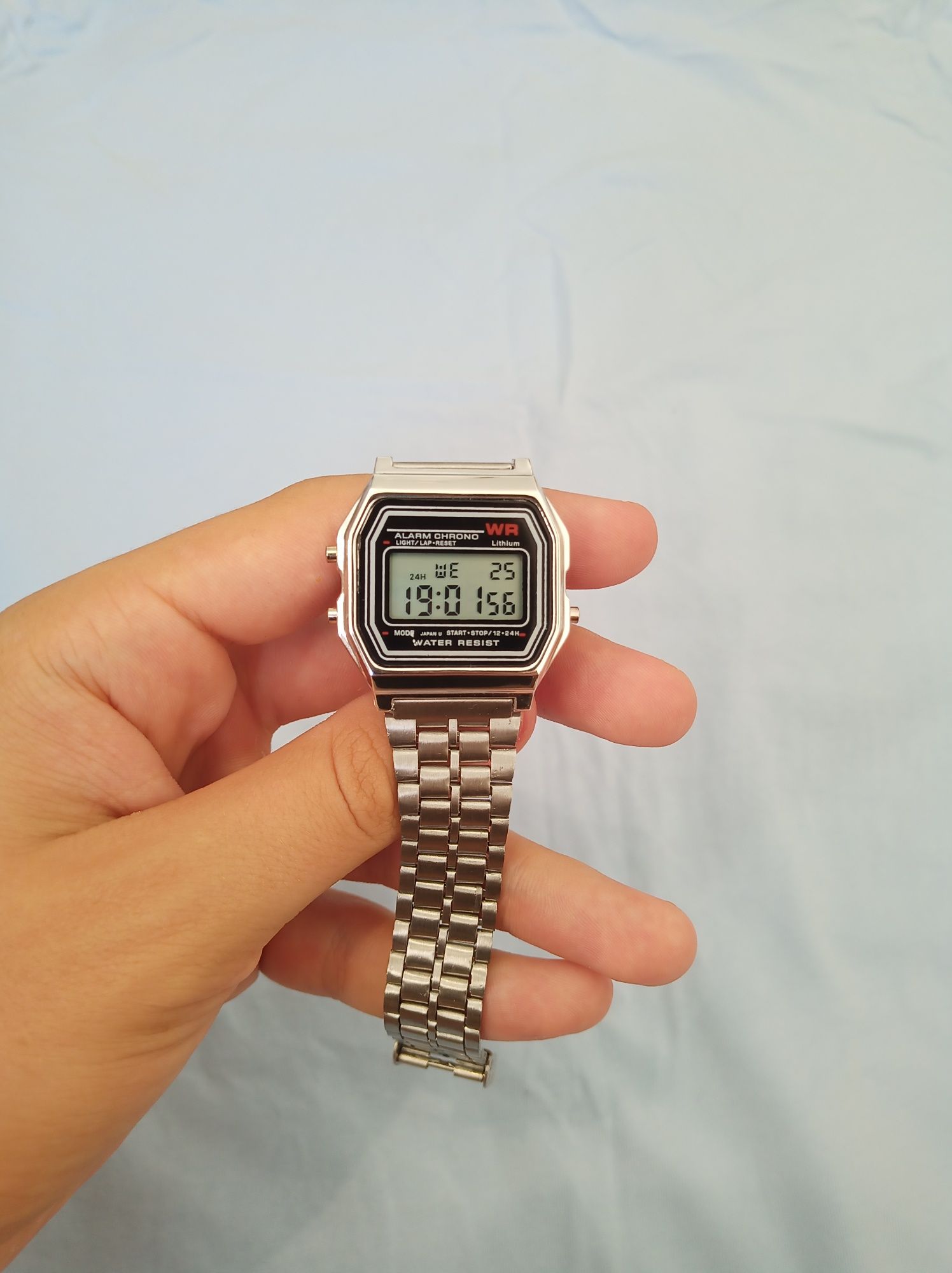 Zegarek sportowy, elektroniczny, podobny do Casio
