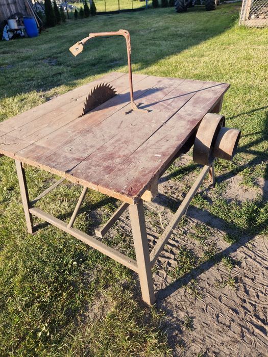 krajzega z blatem  i ze stołem