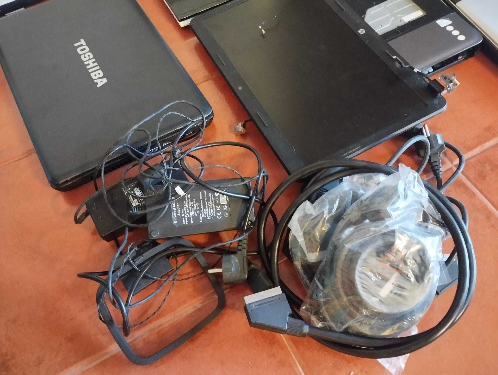 Vendo lote de equipamentos eletrónicos, cabos, portáteis