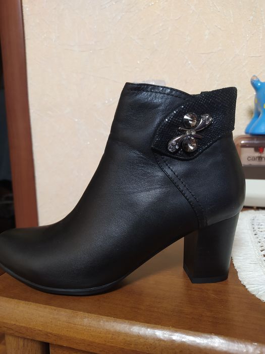 Сапожки (сапоги), полусапожки демисезонные женские  35-36 размер