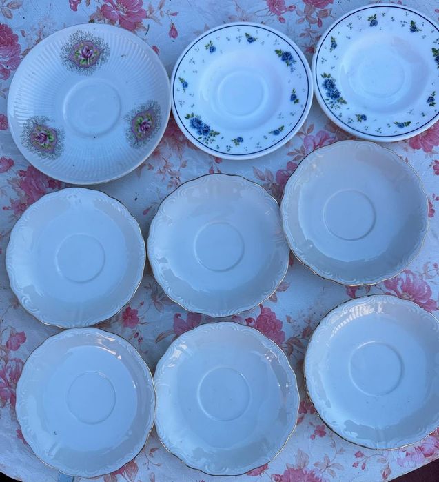 Колекція тарілочки на каву