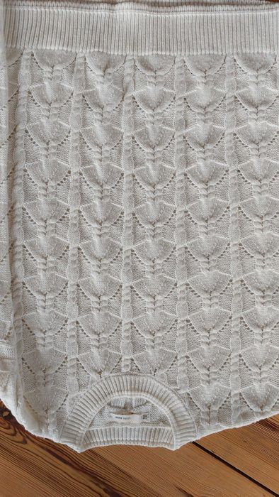 Sweter damski śmietankowy rozmiar M