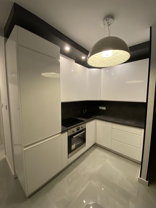 Montaż mebli IKEA, Agata, BRW, skręcanie, składanie mebli