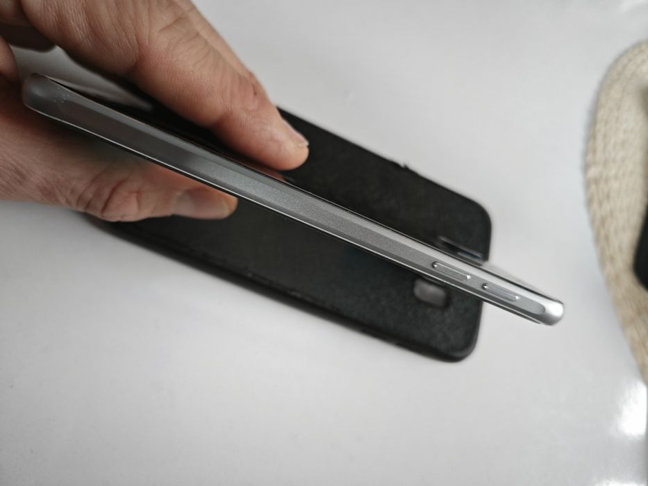 Smartfon Samsung S6 stan bardzo dobry, cały orginalny