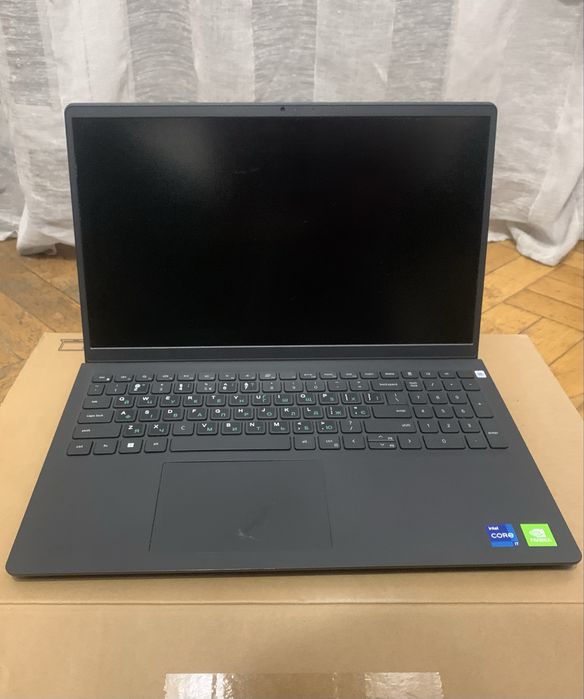 Ноутбук Dell Vostro 3510 i7-1165G7 з розширеною памʼяттю