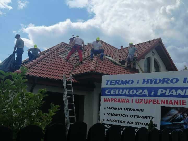 Ocieplanie pianką. Docieplenie pianą. Naprawa po kunie. celuloza