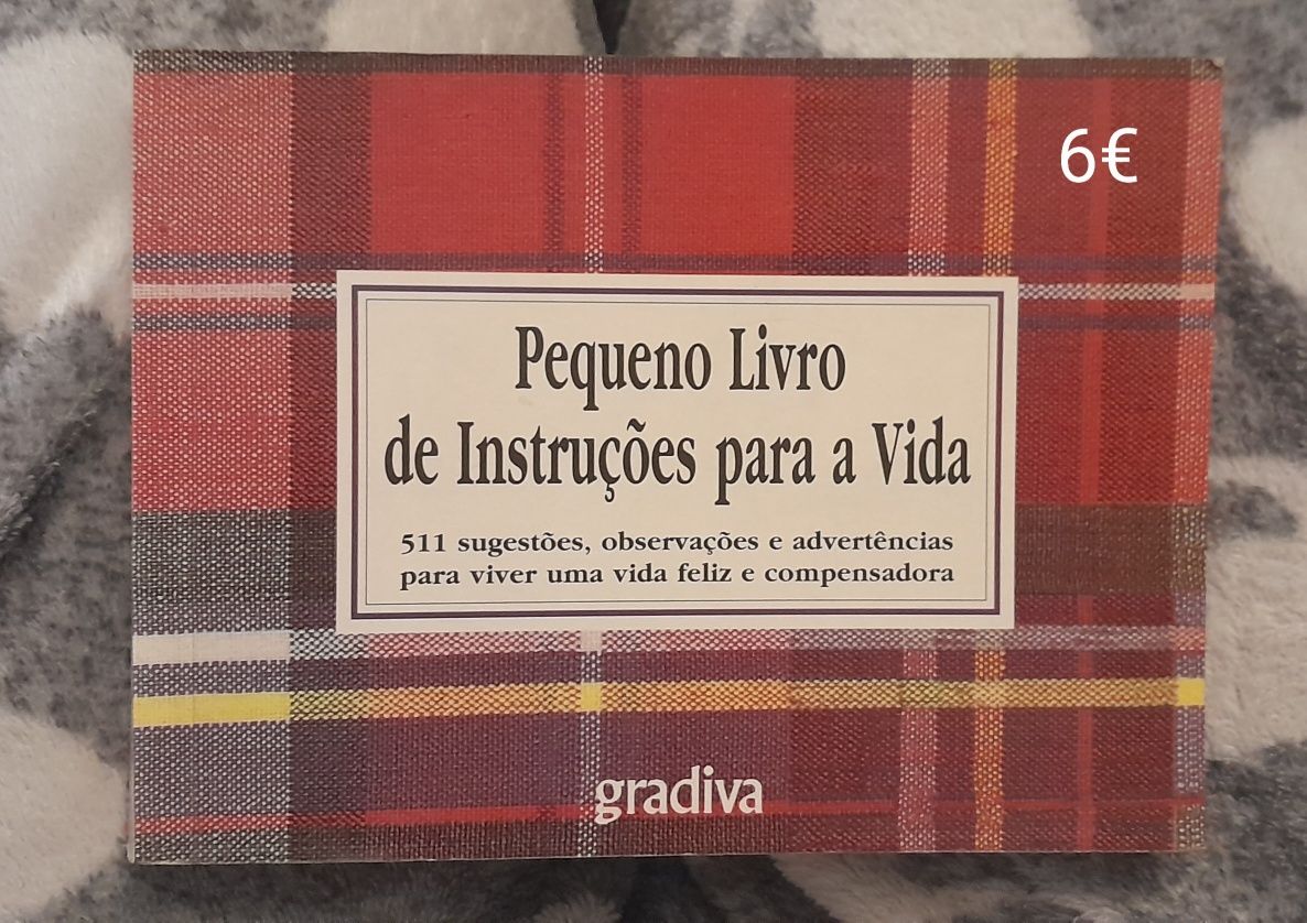 Pequeno livro instruções para a vida
