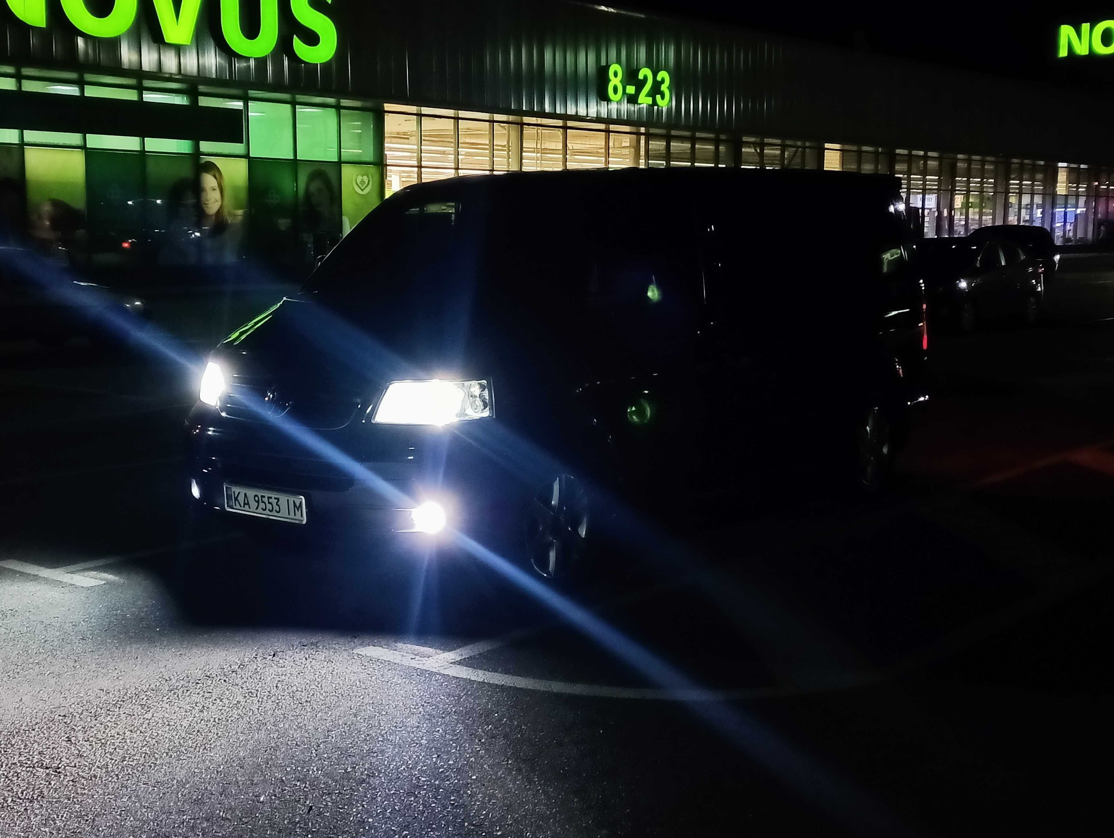 Volkswagen Transporter ( Multivan ). 7 мест. Автомат.