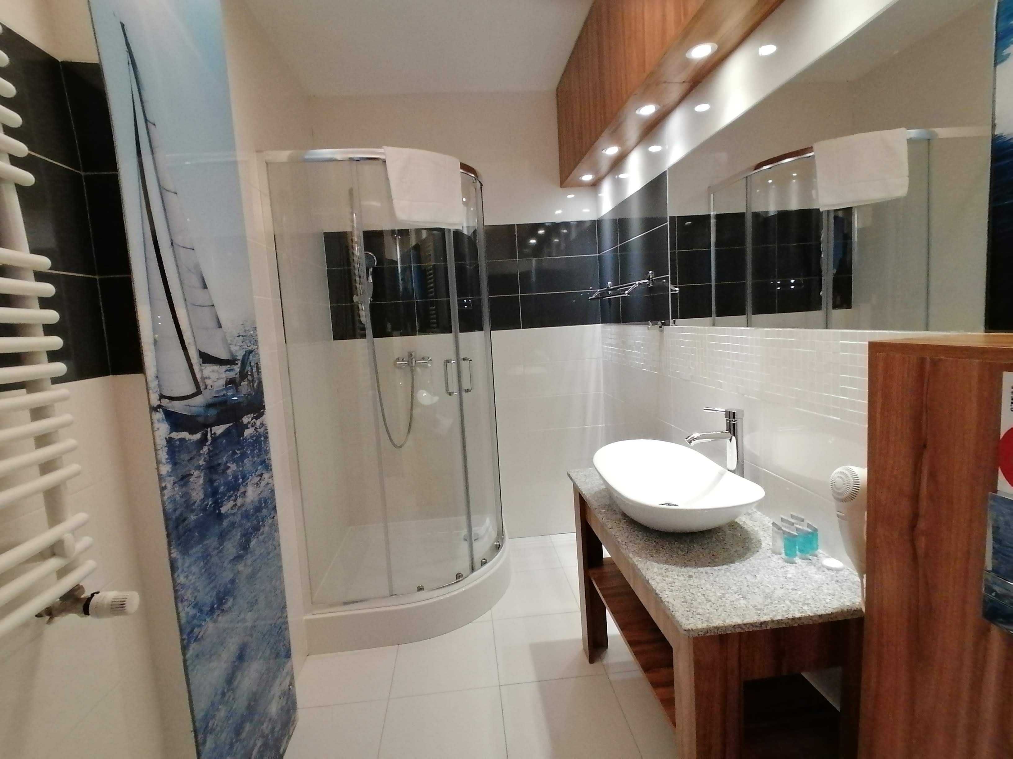 Apartamenty nad jeziorem,26os., bezpośredni dostęp do wody